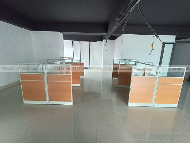 Lắp đặt bàn ghế + vách ngăn bàn làm việc cho Khách hàng tại KCN Nomura Hải Phòng